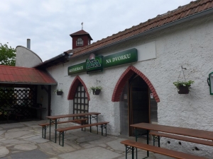 Restaurace - kavárna Na Dvorku, Letovice